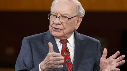 Warren Buffet Warns Businesses Away From States with Big Pension Problems